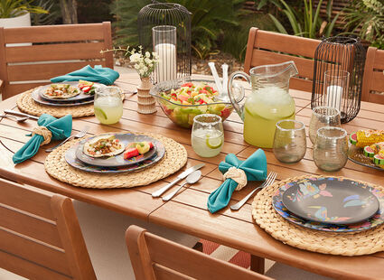 Dining Alfresco: Your Guide to Elegant Outdoor Tablescapes