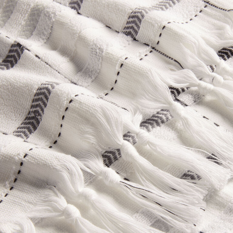 Aubrey Black And Ivory Sculpted Stripe Bath Towel image number 4