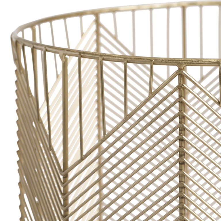 Vintage Inspired Wire Basket - Magnolia