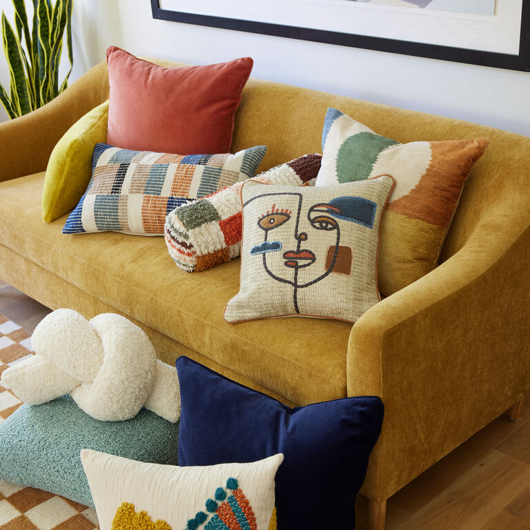 Floor Pillows And Cushions: Inspirations That Exude Class And