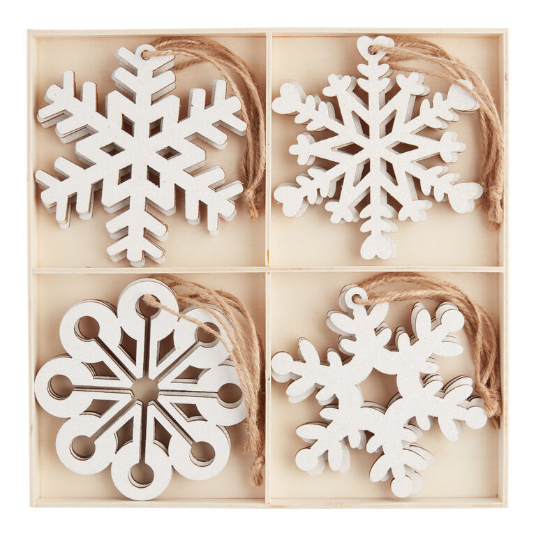 Wooden Mini Mixed Snowflakes