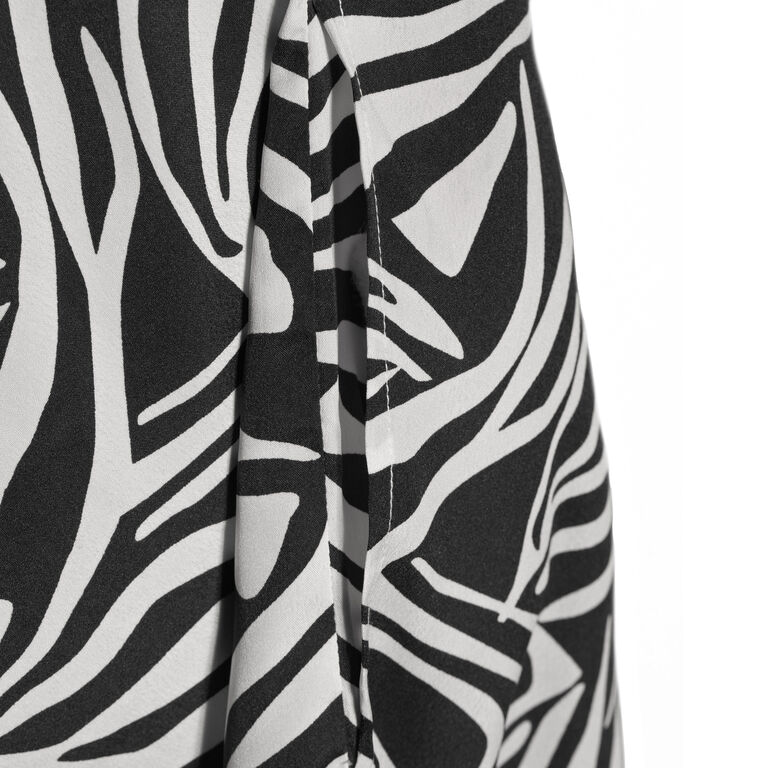 Goa Black And White Zebra Jumpsuit With Pockets image number 2